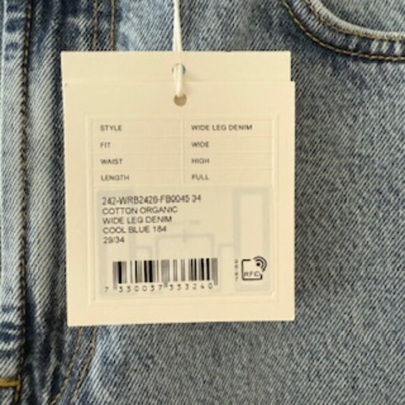 Toteme NWT! Wide Leg Denim Jeans in Cool Blue Size 29 waist/34 length - Picture 7 of 9
